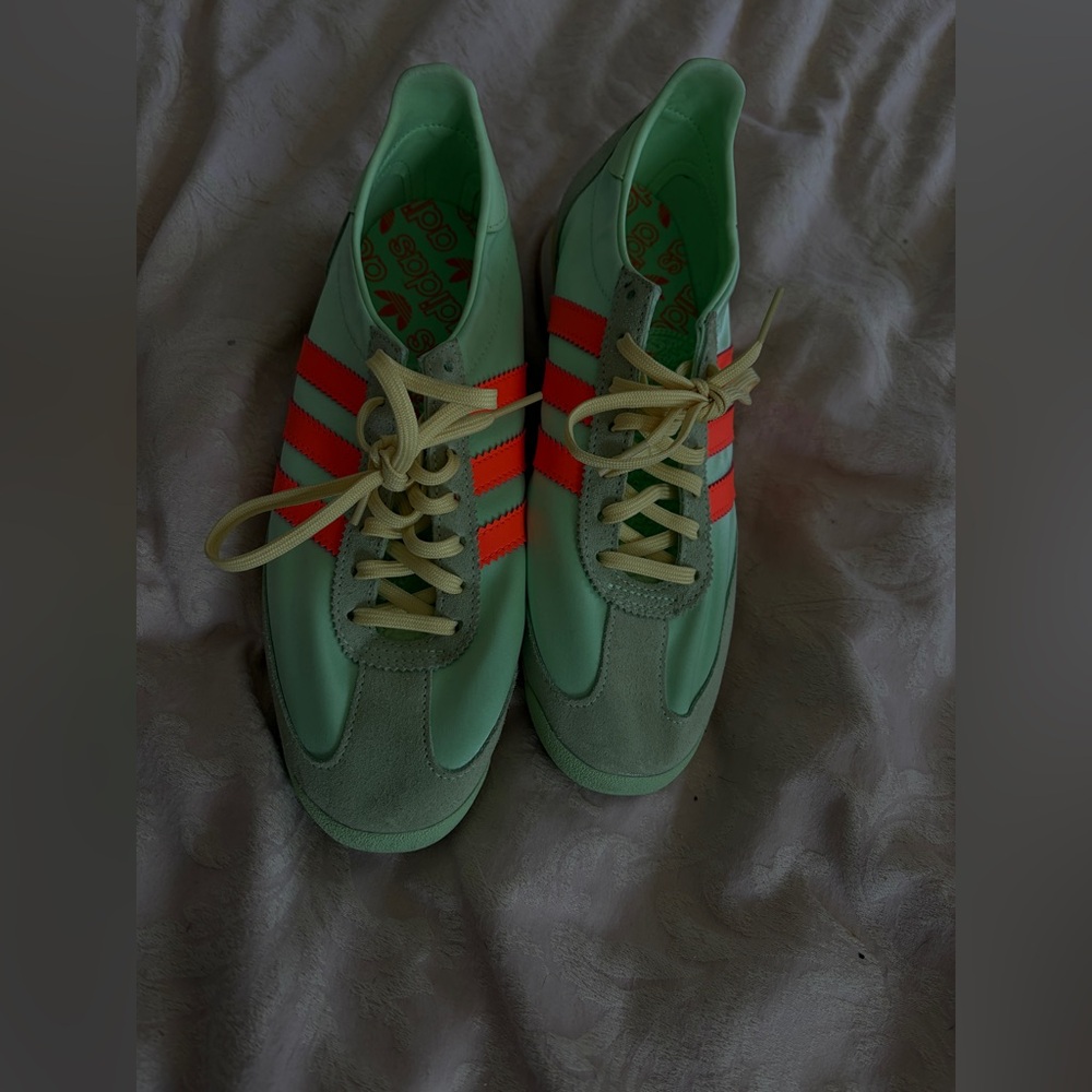 Adidas SL 72 OG Women’s Sneakers – Semi Green Spark / Solar Orange – EUC